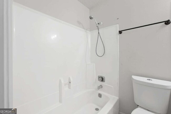 Building Photo - 579 Northridge Rd