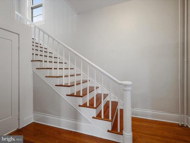 Building Photo - 325 N Braddock St