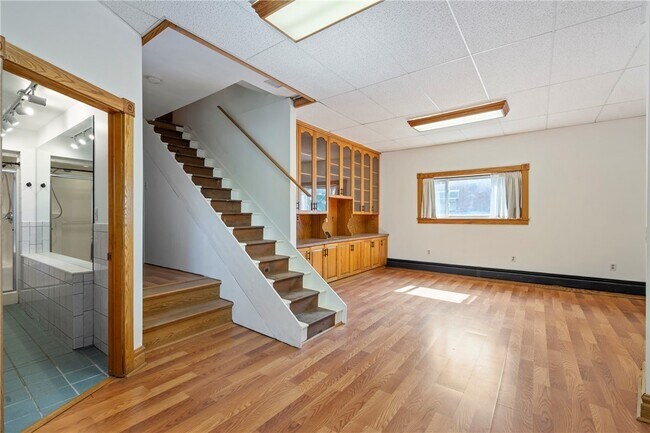 Building Photo - 6026 Sawyer St