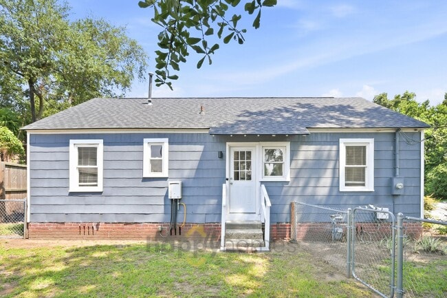 Building Photo - 3955 Christopher St