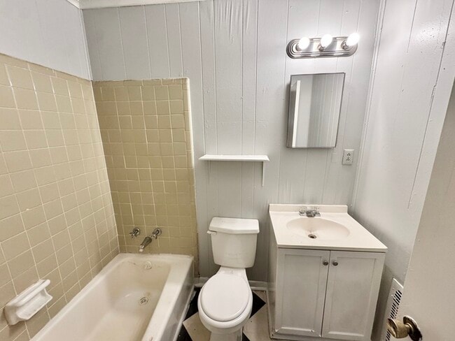 Building Photo - 3350 Hardin Ave