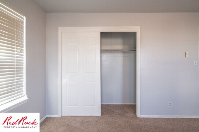 Building Photo - Bright & Spacious 3-Bed, 2-Bath Home in Wa...