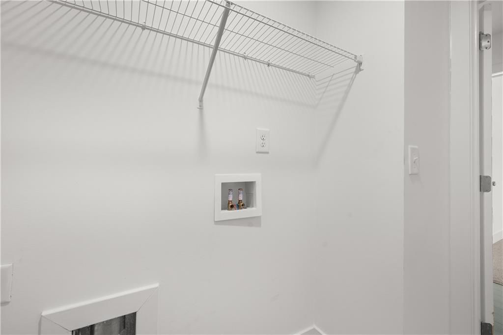 Building Photo - 124 Auburn Wds Dr