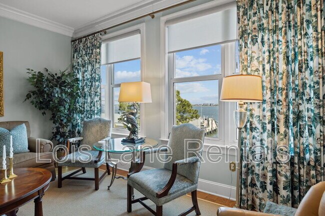 Building Photo - 2 Wharfside St