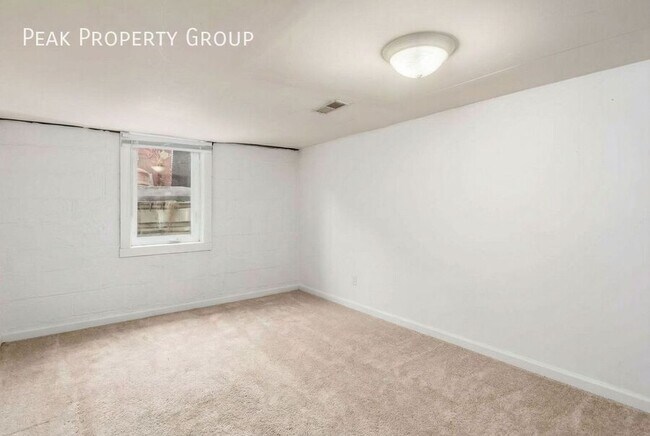 Building Photo - 204 Chittenden Ave