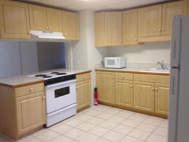 Building Photo - 1238 Kelewina Pl