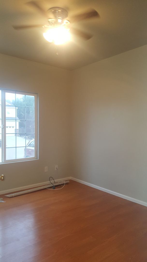 Building Photo - 3 Bedroom Ranch