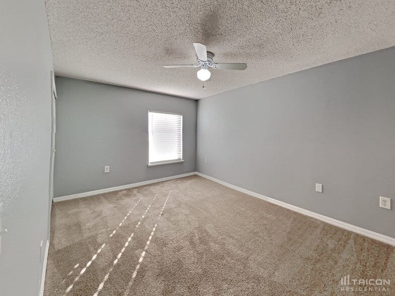 Building Photo - 12945 Bridleford Dr