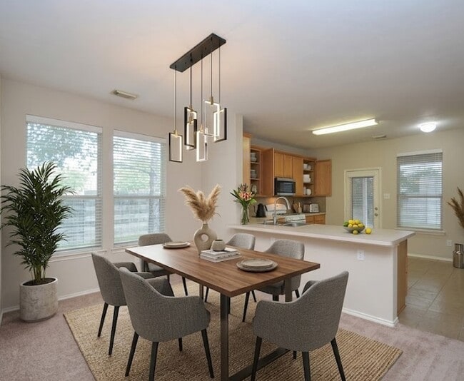 Building Photo - 9203 Kransbury Ln