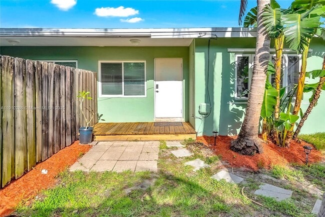 Building Photo - 1050 SW 30th St