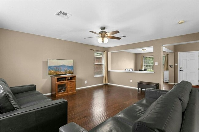 Building Photo - 203 Pheasant Trail