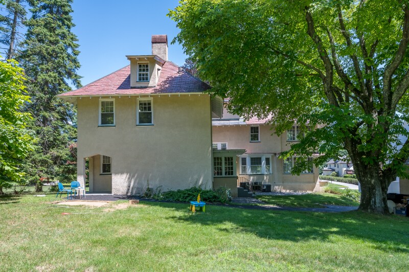 Building Photo - 21 Holden St