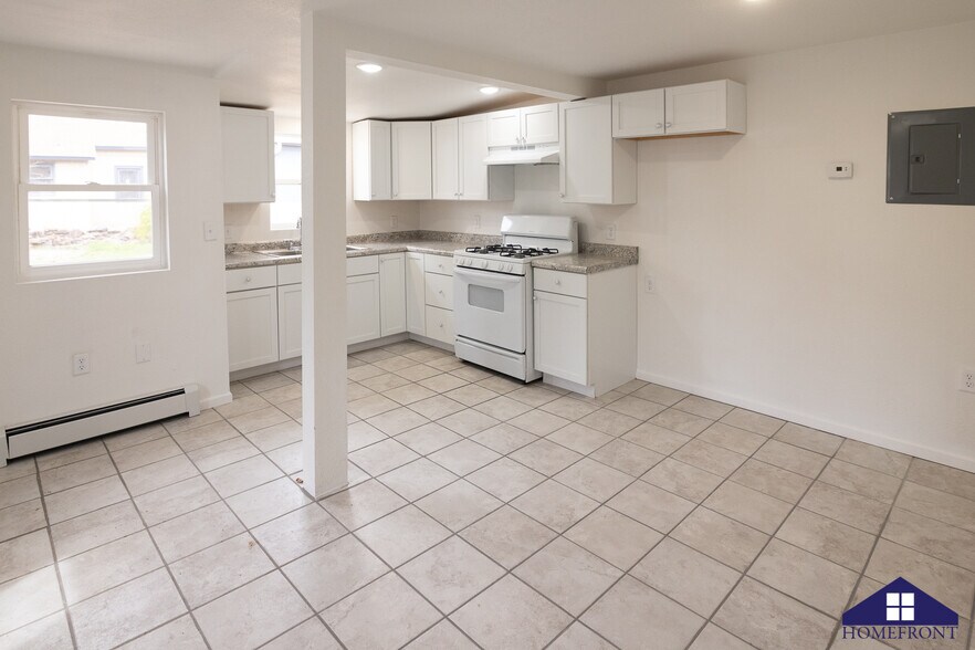 Kitchen (Refrigerator included) - 502 S 1st St