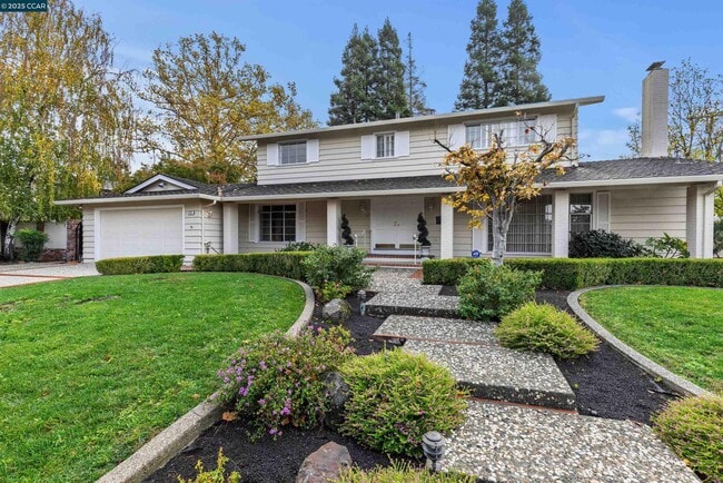 Primary Photo - 2201 Quiet Pl Dr