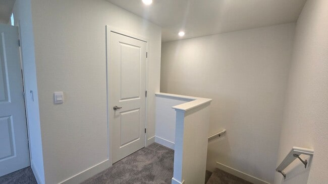 Building Photo - Brand New NW Reno Townhome