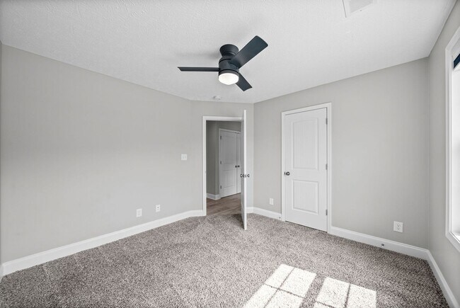 Building Photo - 169 Bonnell Dr