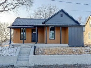 Building Photo - 813 N 9th St