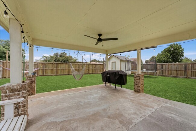 Building Photo - 5234 Findlay Dr