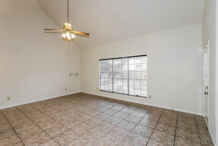 Building Photo - 11302 Rocky Mill Dr