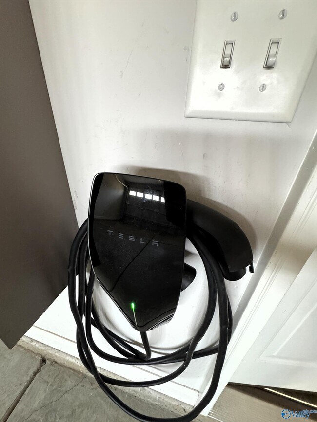 Building Photo - 109 Ardsley Dr