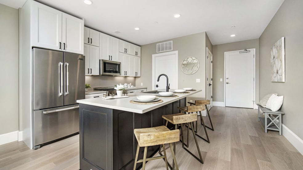 Building Photo - 350 Oliver Ave