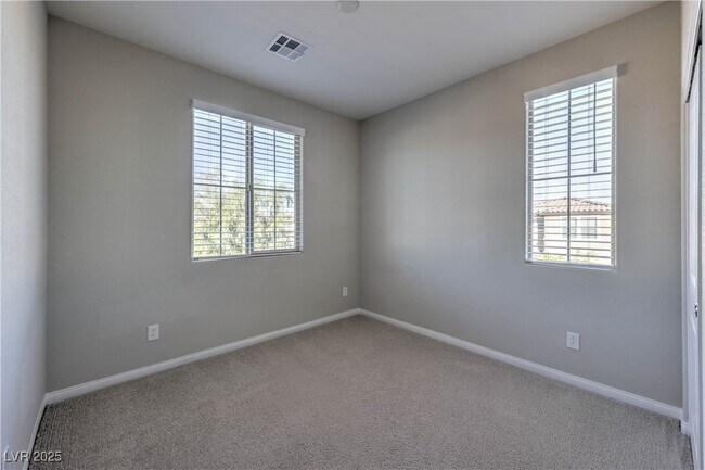 Building Photo - 10260 Bark Pine Ct