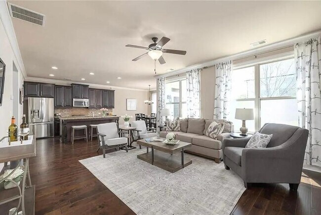 Building Photo - 7860 Highland Bluff