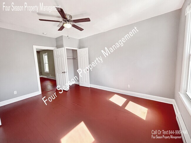 Building Photo - 116-118 Elm St