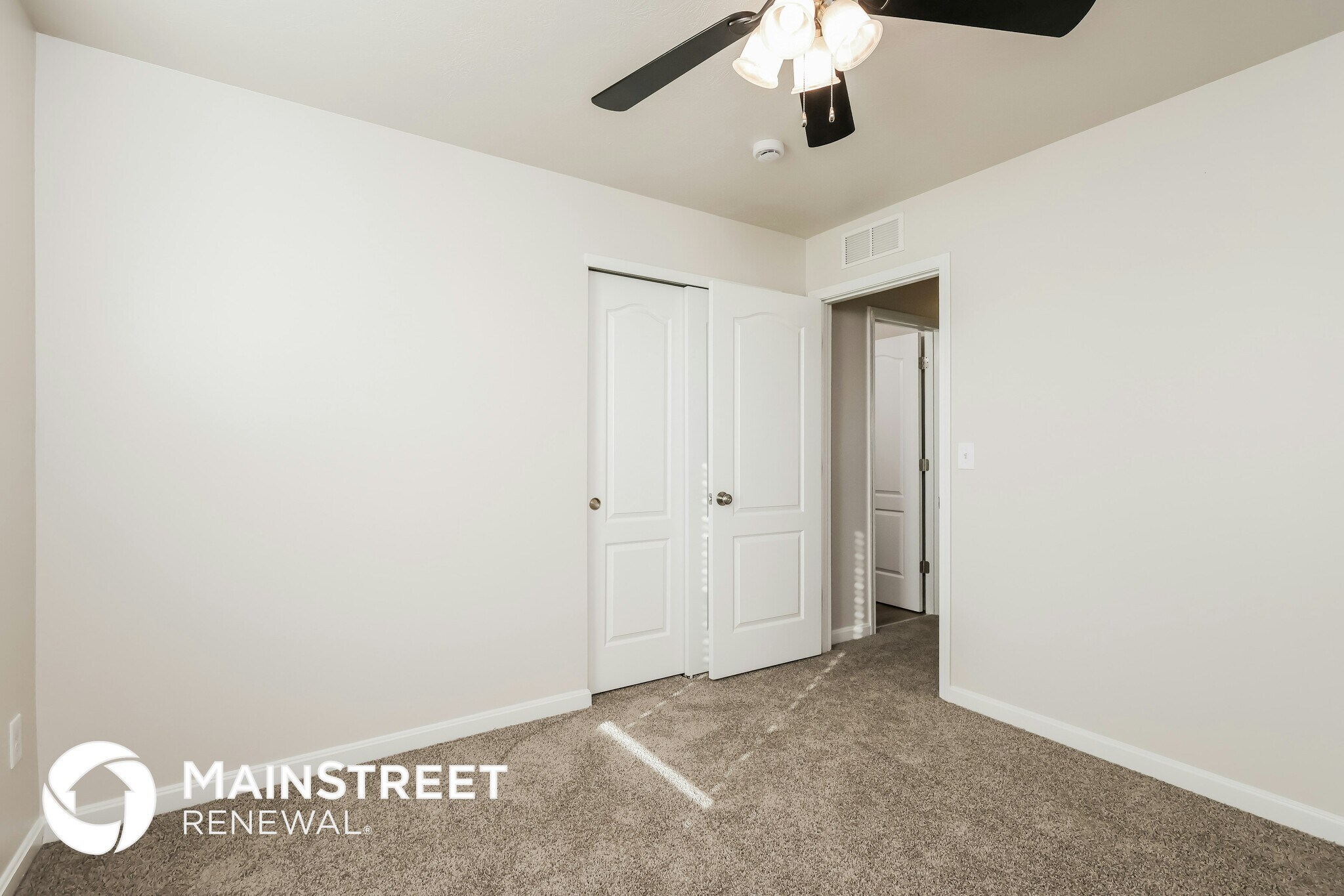 Building Photo - 6797 Brittany Oak Dr