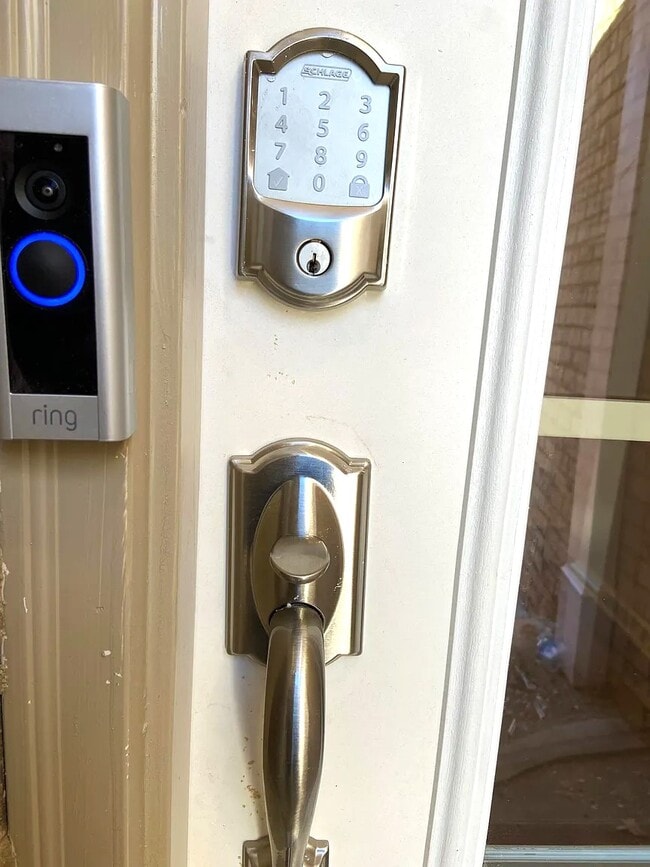 Building Photo - 1377 Elderwood Way