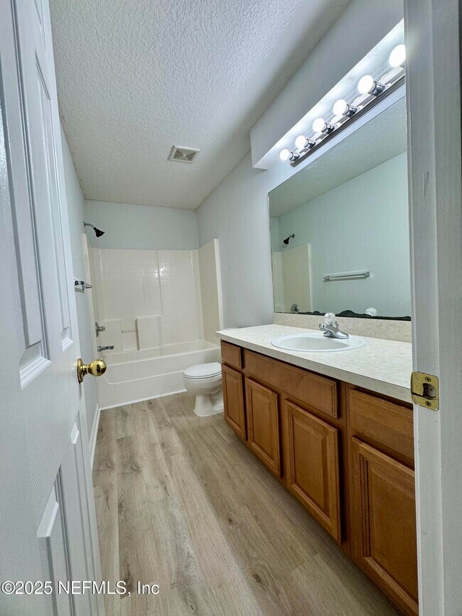 Building Photo - 4815 Playpen Dr