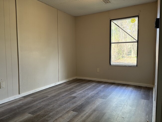 Building Photo - 3106 Orchard Dr