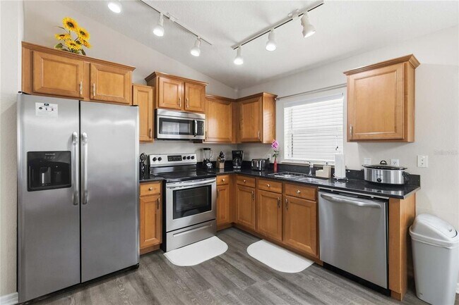 Building Photo - 356 Earlmont Pl