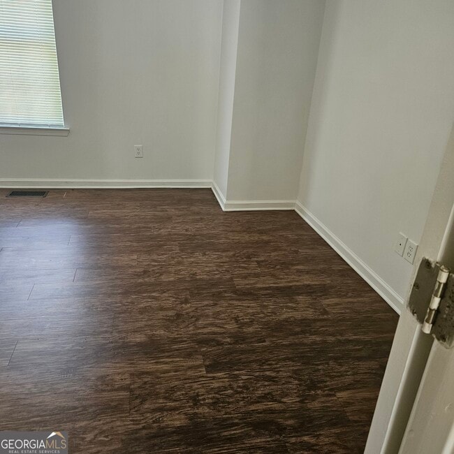 Building Photo - 5960 Batson Ct