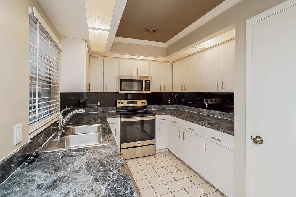 Building Photo - 24734 Silversmith Dr
