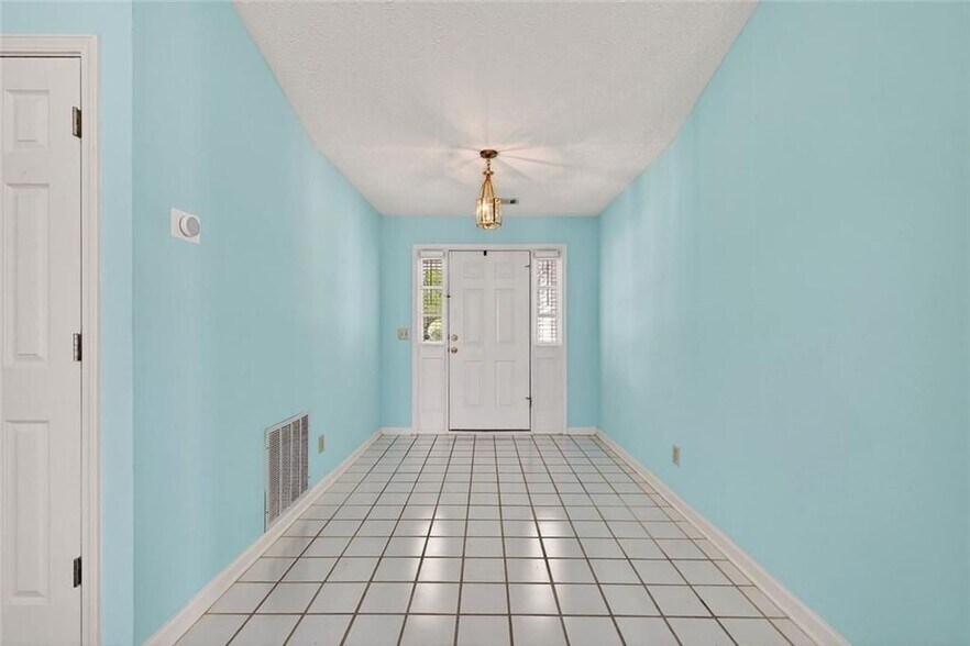 Building Photo - 4502 Legend Hollow Ln