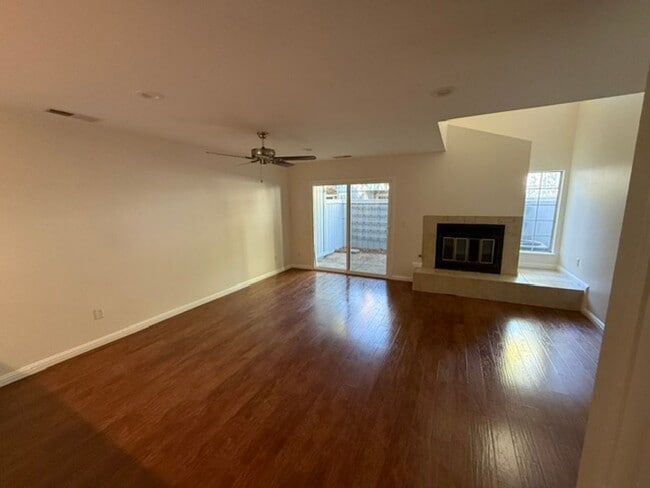 Building Photo - 4175 Amberwood Cir