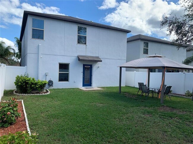 Building Photo - 10460 Carloway Hills Dr