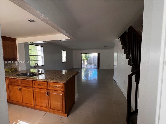 Building Photo - 8405 SW 137th Ave