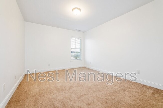 Building Photo - 1081 Ronald Reagan Drive