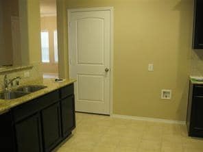 Building Photo - 12221 Big Rock Dr