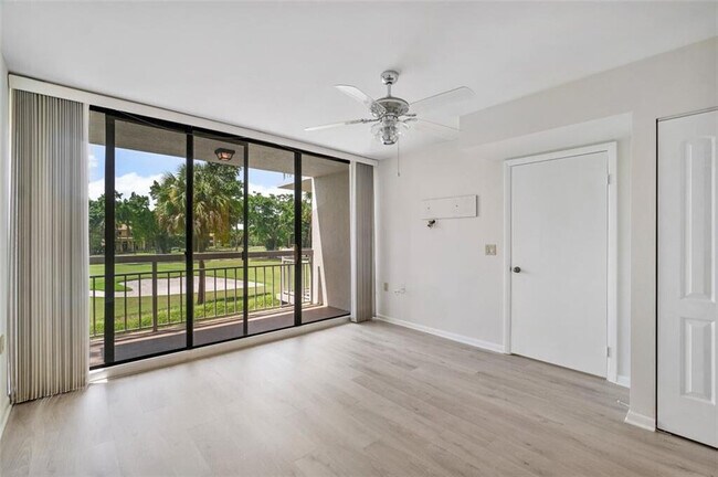 Building Photo - 6181 Balboa Cir