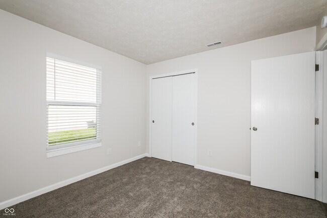 Building Photo - 11115 Dura Dr