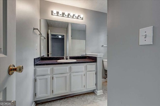 Building Photo - 3790 Benjamin Ct SW