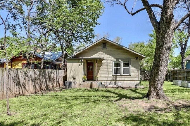 Building Photo - 1509 Canterbury St