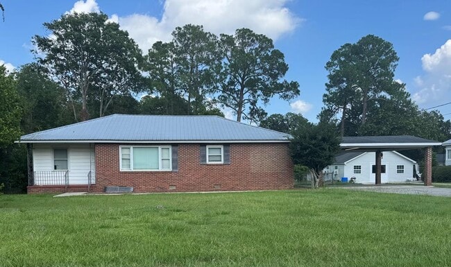 Primary Photo - 1815 Moore Hwy