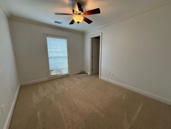 Building Photo - Updated ranch in Eagle Watch!