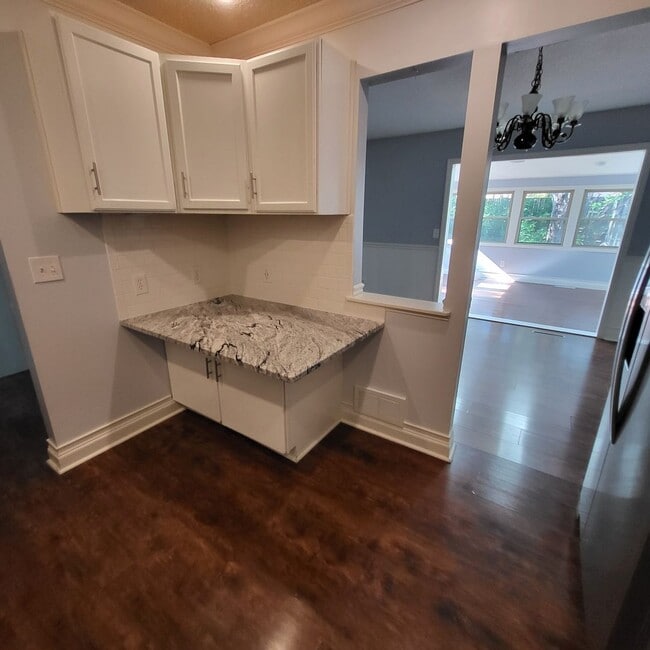 Building Photo - Spacious 3-Bedroom Twin Home in Prime Eden...