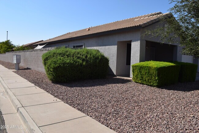 Building Photo - 3680 S Joshua Tree Ln
