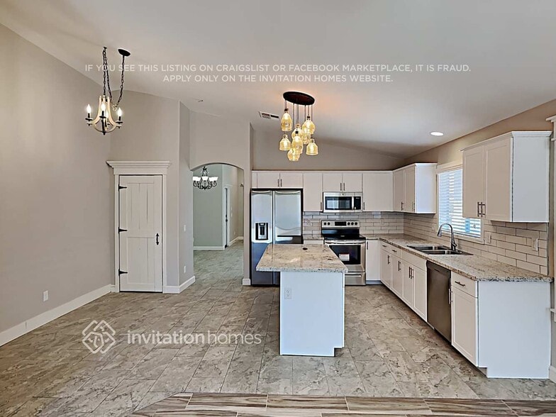Building Photo - 3243 W Yellow Peak Dr